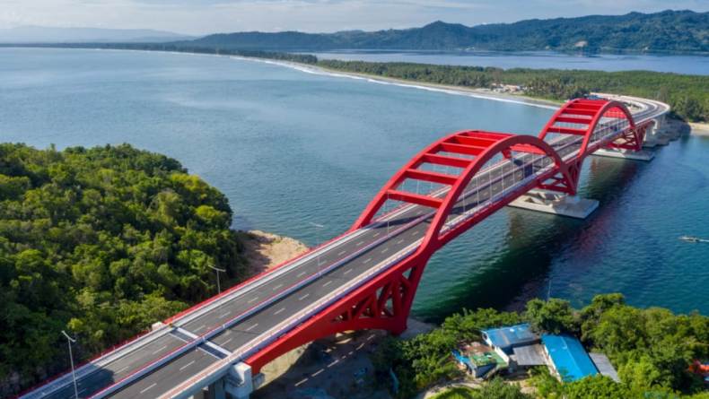 Jembatan Holtekamp Diresmikan, Wamen Wempi: Jokowi Tak Setengah Hati Bangun Papua