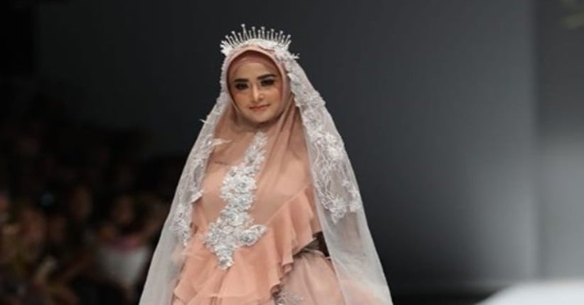 Niatkan Berhijab, Dewi Perssik: Aku Ingin Jadi Manusia yang Lebih Baik