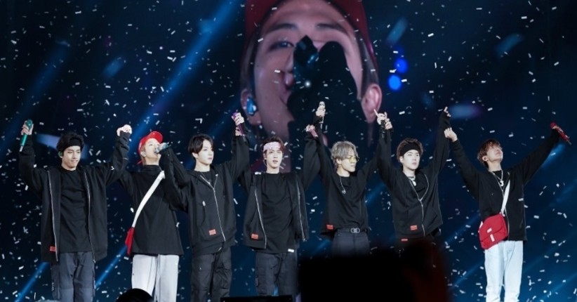 BTS Menangis Haru di Konser Terakhir Love Yourself: Speak Yourself