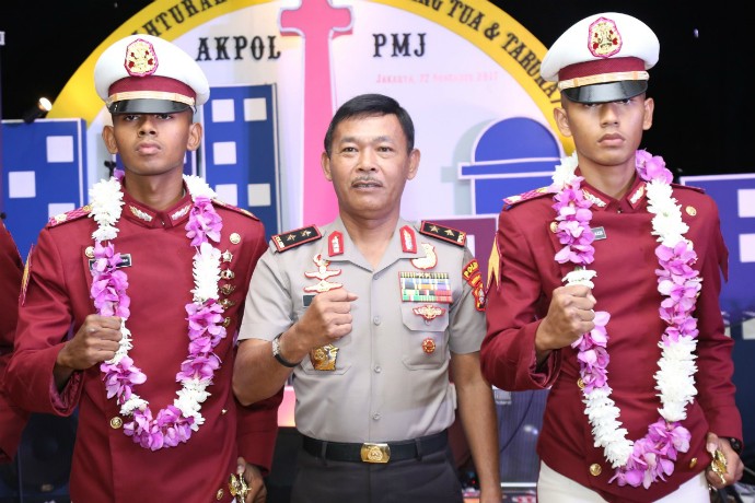 Cerita Dua Putra Calon Kapolri Idham Azis yang Sarat Prestasi