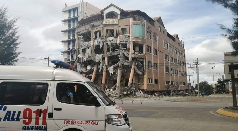 Gempa Terbaru di Filipina, Bangunan Hotel dan Kondominium Ambruk