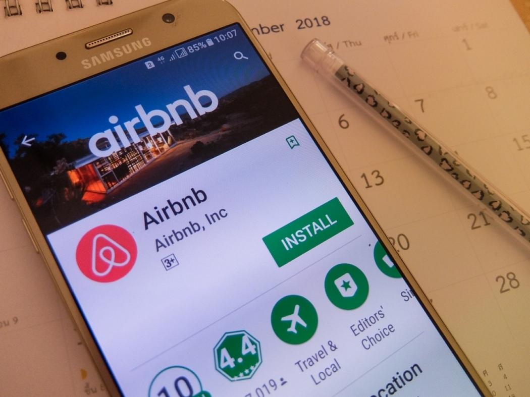 Penembakan Mematikan di California AS, Airbnb Kini Larang Rumah Sewa Jadi Tempat Pesta