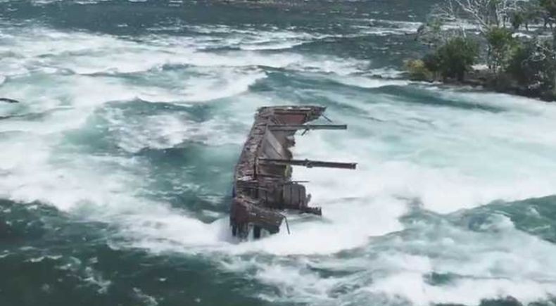 Kapal Besar Ikon Air Terjun Niagara Bergeser Setelah 101 Tahun Terjebak di Batu