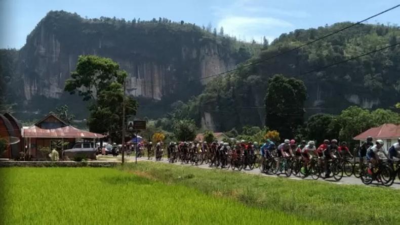 94 Pembalap Jalani 129,9 Km Etape III Tour de Singkarak 2019