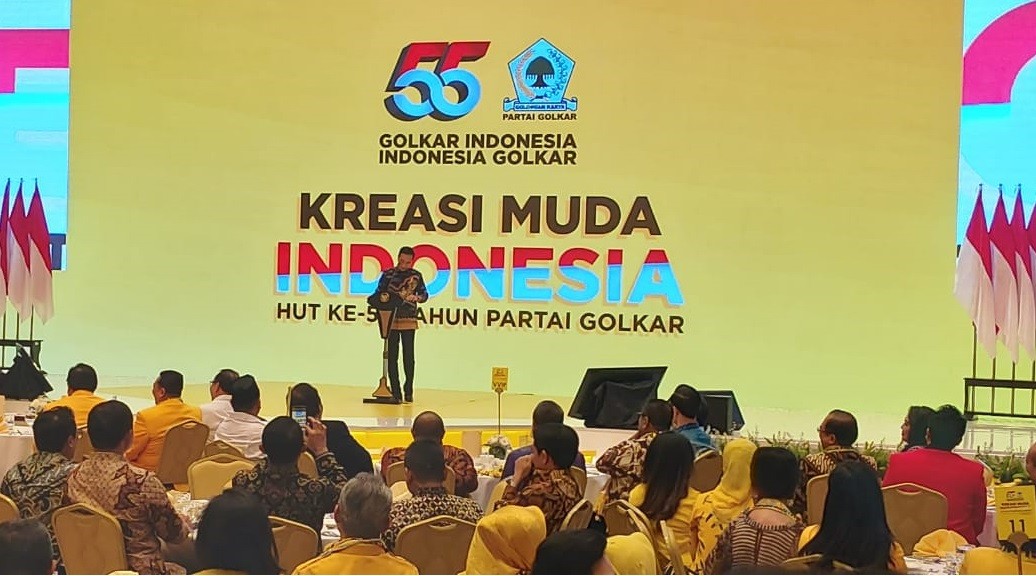 Di Acara HUT Golkar, Jokowi Sindir Surya Paloh soal Pertemuan dengan Presiden PKS