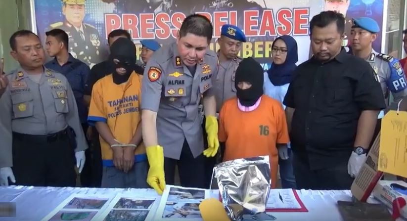 Begini Persekongkolan Ibu dan Anak Bunuh Ayah dan Kubur Mayat di Bawah Musala Rumah