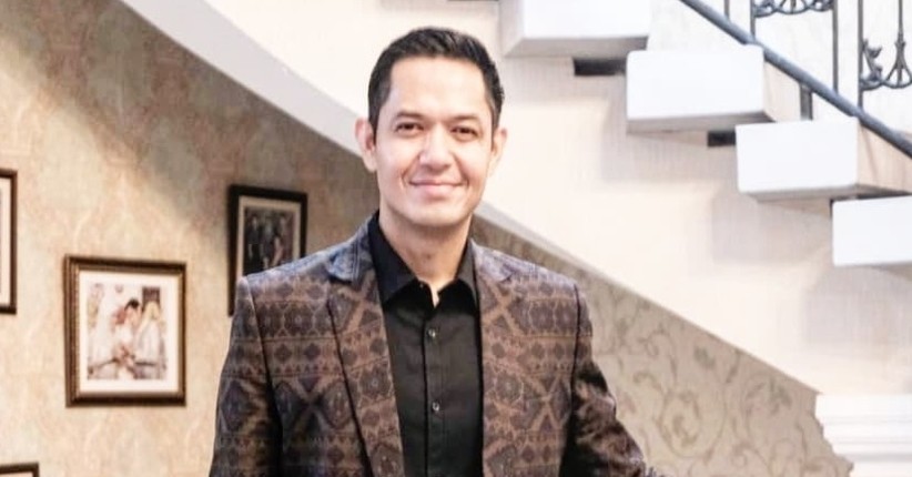 7 Artis yang Tetap Sholat meski berada di Lokasi Syuting, Nomor 6 Pernah Tersandung Kasus Narkoba