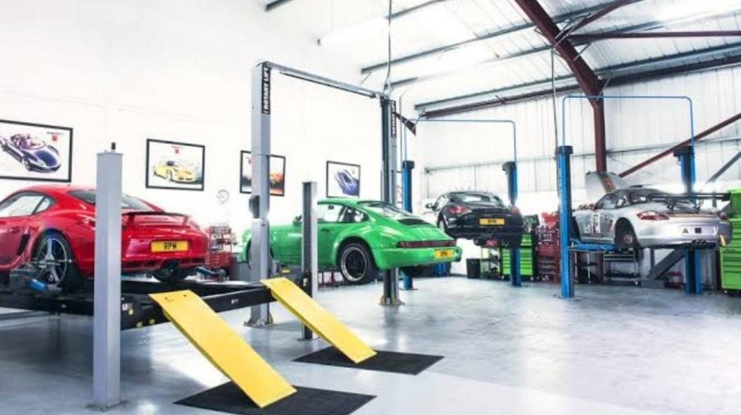 5 Mobil dengan Biaya Perawatan Termahal