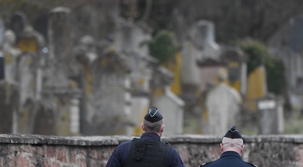Puluhan Makam Tua Yahudi di Denmark Dirusak