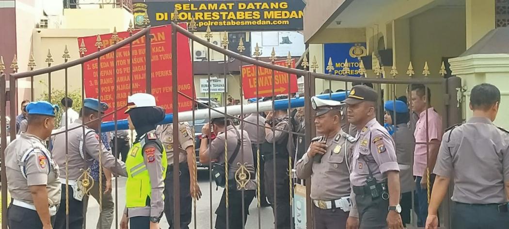 Bom Bunuh Diri di Polrestabes Medan, Densus Olah TKP