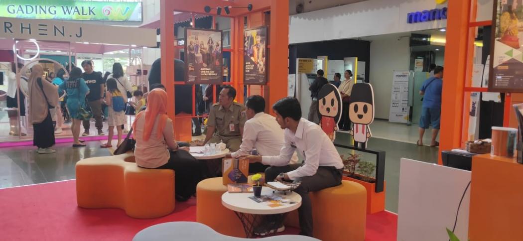 Pemprov DKI Jakarta Gelar PTSP Goes To Mall, Masyarakat Minta Dilaksanakan Lebih Rutin