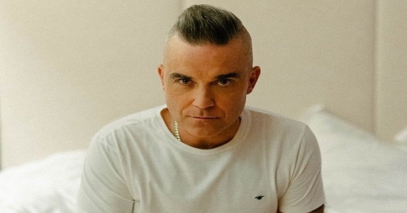 Robbie Williams Ungkap Tak Gunakan Ponsel selama 13 Tahun