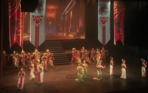 Asmara Abigail Hanya 3 Kali Latihan untuk Pementasan Sang Sukrasana