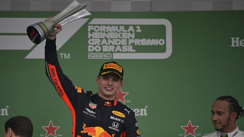 Juara F1 GP Brasil, Verstappen: Balapan Berlangsung Gila