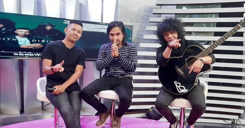 Drummer Ungu, Rowman Ungkap Alasan Bikin The Row