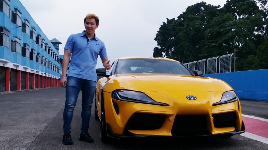 Toyota Serahkan 4 Unit GR Supra, Marcus Gideon Jadi Konsumen Pertama