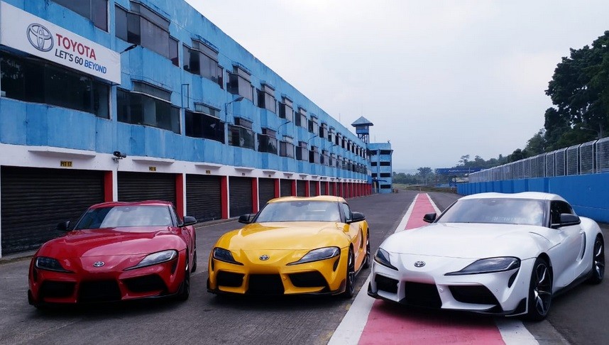 Toyota GR Supra Sematkan Teknologi Pintar, Bisa Minta Ganti Oli Sendiri