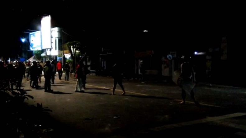 2 Ormas Bentrok dan Saling Serang dengan Sajam dan Batu, Temanggung Sempat Mencekam