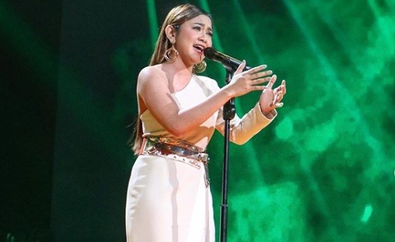 Buka Panggung Top 14 Indonesian Idol 2019, Mahalini Bikin Judika Melayang-layang