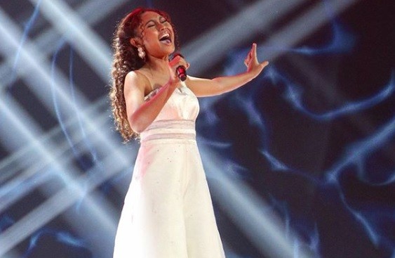 Bawakan Lagu Speechless, Novia Bachmid Dapat Standing Ovation dari Semua Juri Indonesian Idol 