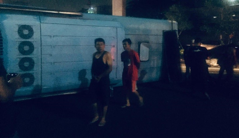 Bus Terbalik di Tol Jagorawi, Sejumlah Penumpang Luka Parah