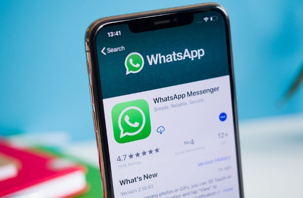 WhatsApp untuk iOS Dapat Dukungan Call Waiting dan Pengaturan Privasi Baru