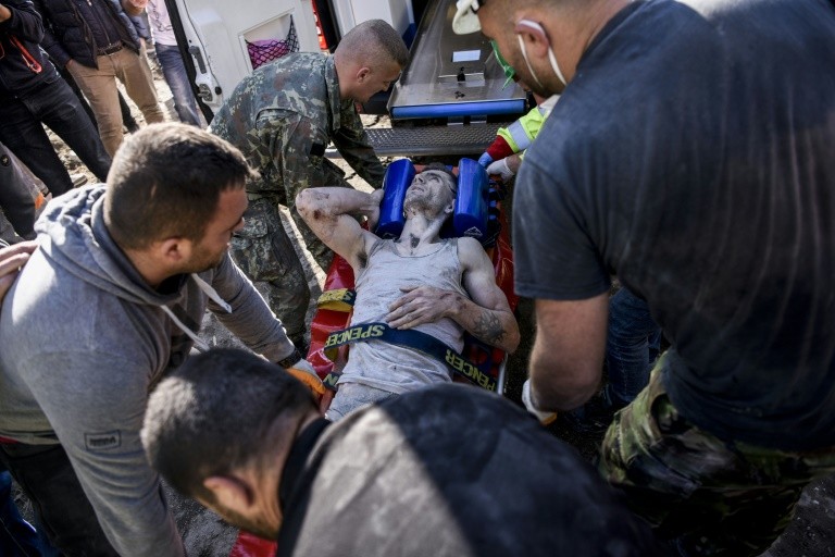 Kini Lebih dari 20 Orang Tewas akibat Gempa Albania, Puluhan Berhasil Selamat dari Reruntuhan Puing