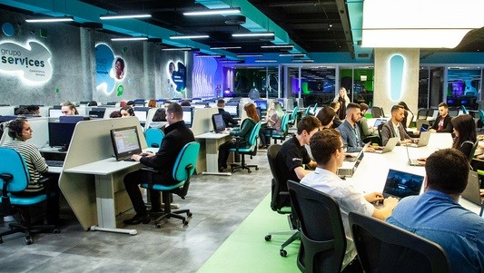 Perkuat Layanan Digital, Lintasastra Terus Bertransformasi