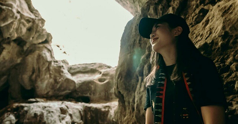 Wamenparekraf Angela Tanoesoedibjo Kunjungi Gua Batu Cermin di NTT yang Terkenal Eksotis