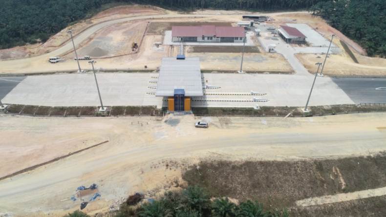 Hutama Karya Bangun 6 Jalur untuk Gajah di Ruas Tol Pekanbaru-Dumai