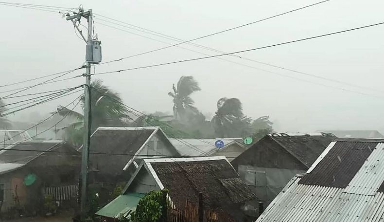 Topan Kammuri Bayangi Perhelatan SEA Games Filipina, Puluhan Ribu Orang Dievakuasi