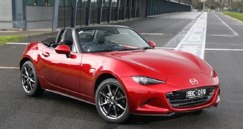 Generasi Kelima Mazda MX-5 Bakal Gendong Mesin Listrik