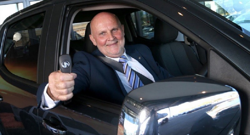 Bukukan Penjualan Terburuk, Bos Holden Mengundurkan Diri