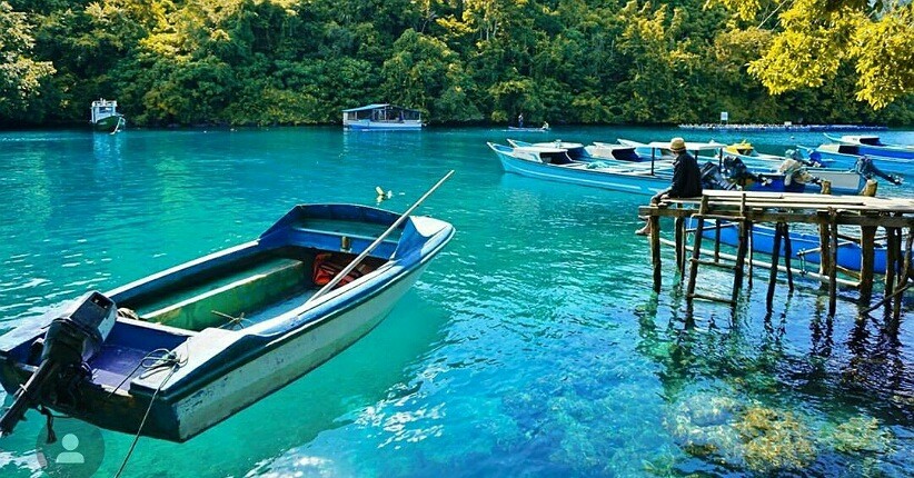 Mengintip Keindahan Pantai Sulamadaha di Ternate, Pasir Hitamnya Eksotis