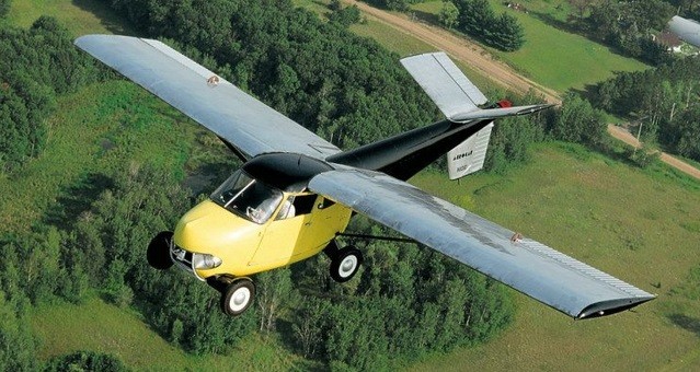 Mengenal Mobil Terbang Pertama di Dunia Taylor Aerocar