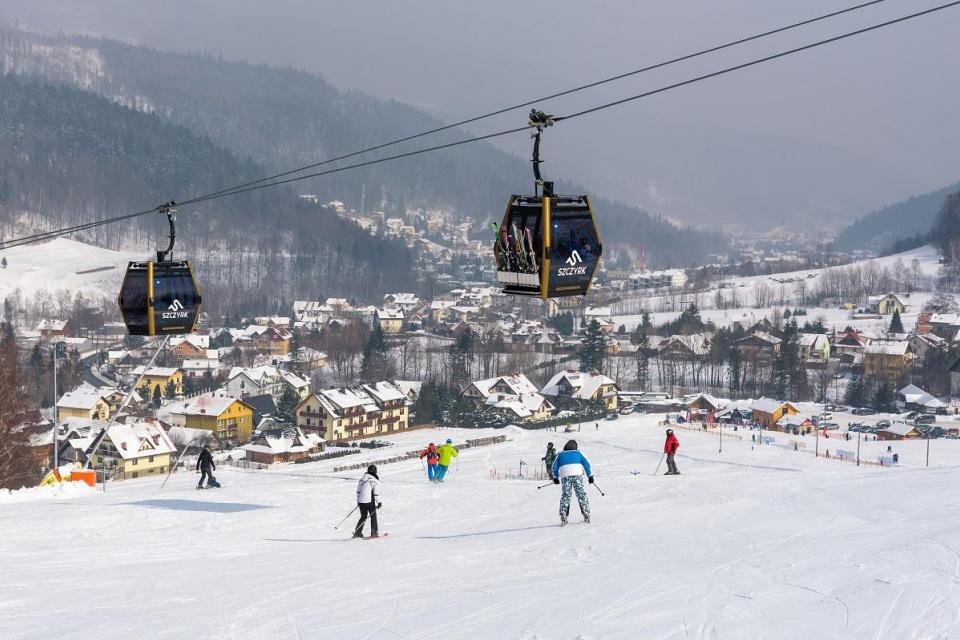 Ledakan Gas di Resor Ski Polandia, 4 Orang Tewas