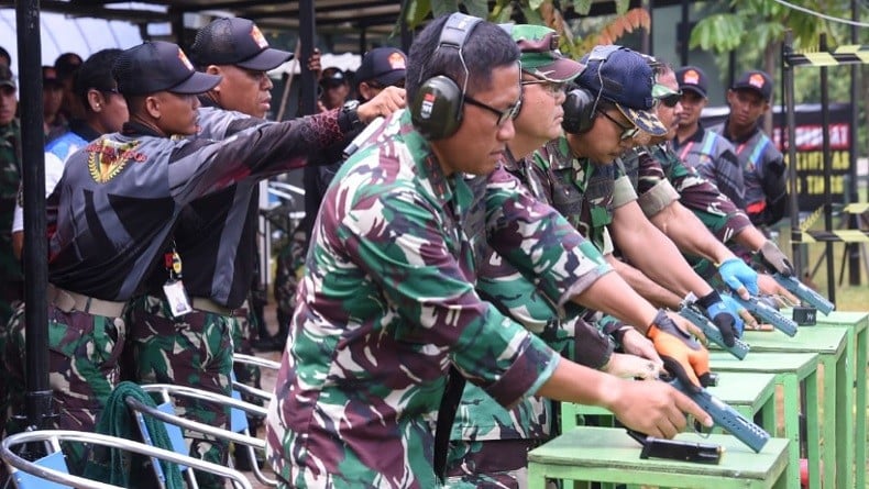 Tutup Lomba Tembak, Panglima TNI Ajak Prajurit Gunakan Filosofi Ala Bisa karena Biasa