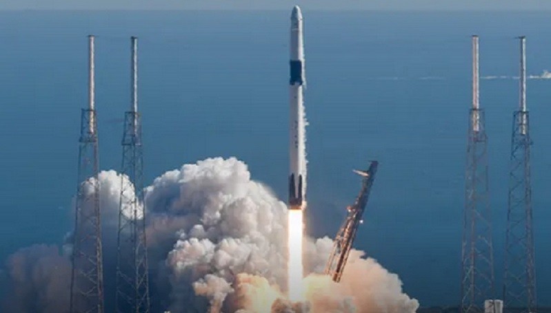 SpaceX Luncurkan Kargo NASA ke ISS, Ini Isinya 