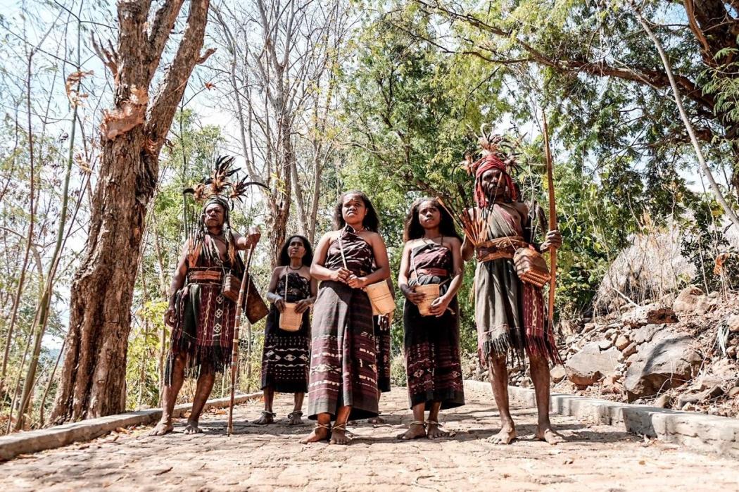 Keseruan Travelling di Alor, Bisa Bergaya ala Suku Abui