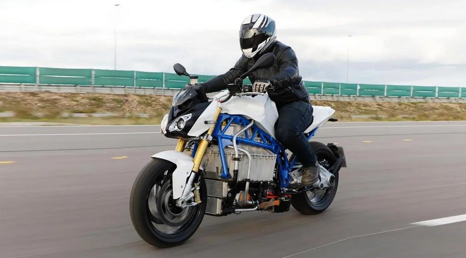 BMW Motorrad Tertangkap Kamera Uji Jalan Motor Naked Bike Listrik