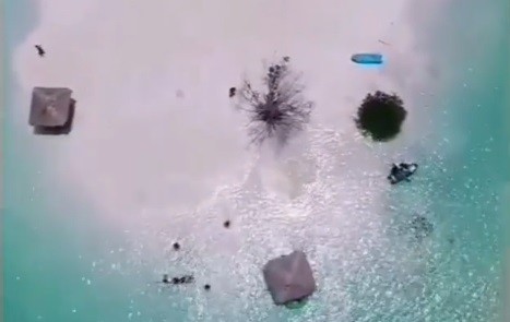 Limbah Minyak Ditemukan di Pulau Pari, Pemkab Kepulauan Seribu Telusuri