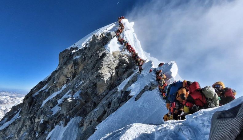 Nepal Akan Umumkan Ketinggian Gunung Everest yang Baru, Angka 8.848 Mdpl Mungkin Berubah