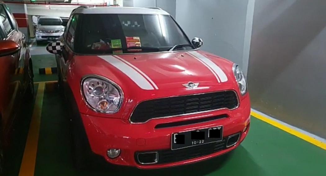 Razia di Mal Pacific Place, BPRD dan KPK Temukan Banyak Mobil Mewah Nunggak Pajak