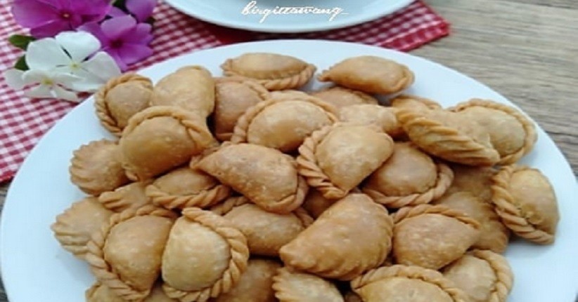 Pastel Renyah Mini Isi Abon Sapi, Cocok untuk Camilan Tahun Baru