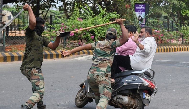 20 Orang Tewas dalam Unjuk Rasa Menentang UU Anti-Muslim India, Termasuk Bocah 8 Tahun