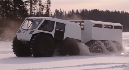 Mobil Buatan Rusia Ini Dapat Menembus Lautan Es dan Air
