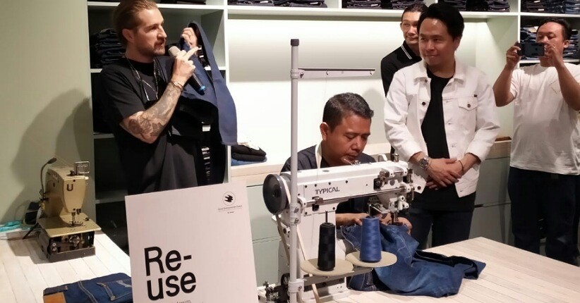 Konsep Unik Toko Ramah Lingkungan, Belanja sambil Reparasi Jeans Usang