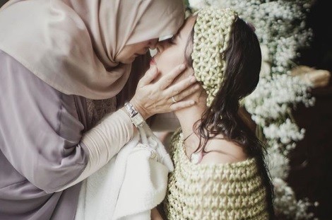 Raisa Andriana Menilai Ibunda sebagai Sosok Perempuan yang Kuat dan Cantik Luar Dalam