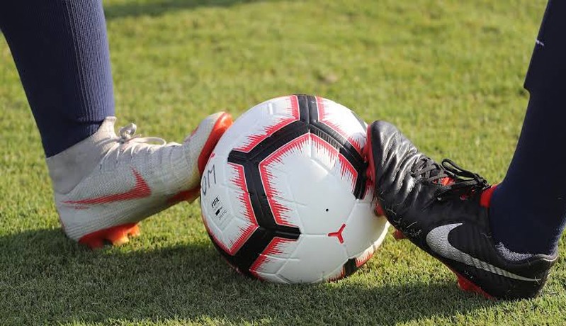 Kolaps di Lapangan, Pemain Muda Inggris Meninggal Dunia