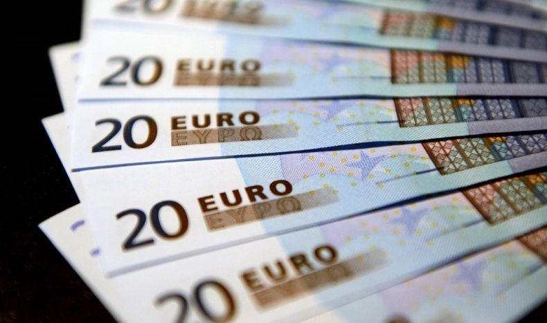 Viral, Pria Ini Kembalikan Tas Berisi Uang Senilai Rp245 Juta dan Tolak Imbalan